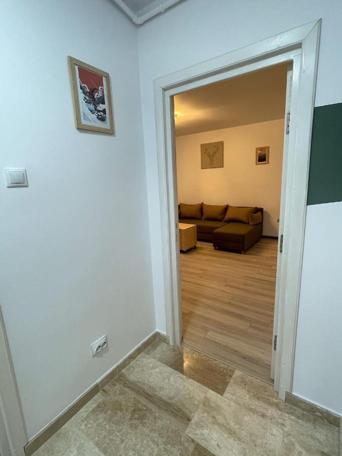 Tudor'S Mountain Retreat กัมปีนา ภายนอก รูปภาพ